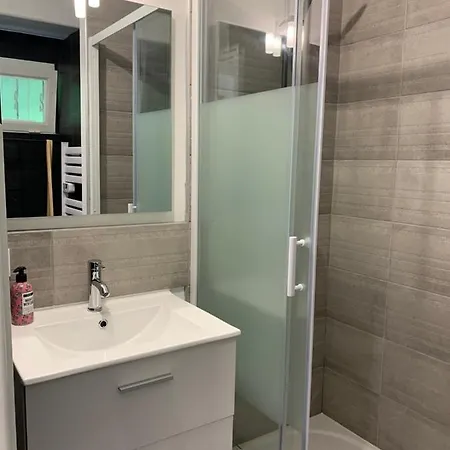 Le Lamartine, Vue Magnifique Face Au Du Bourget